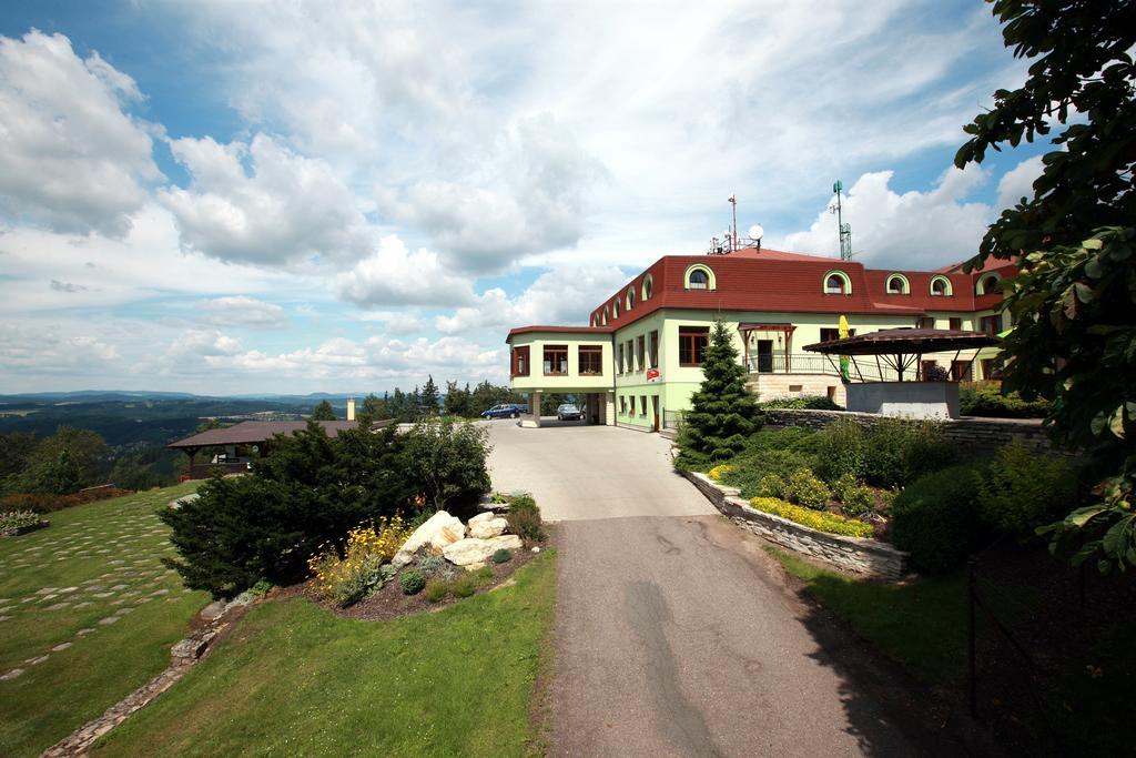 Wellness Hotel Vyhlidka Nachod Bagian luar foto